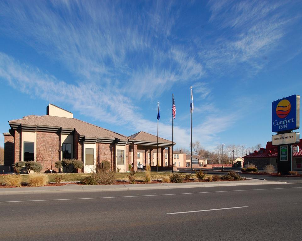 Comfort Inn & Suites Near Fallon Naval Air Station Bagian luar foto