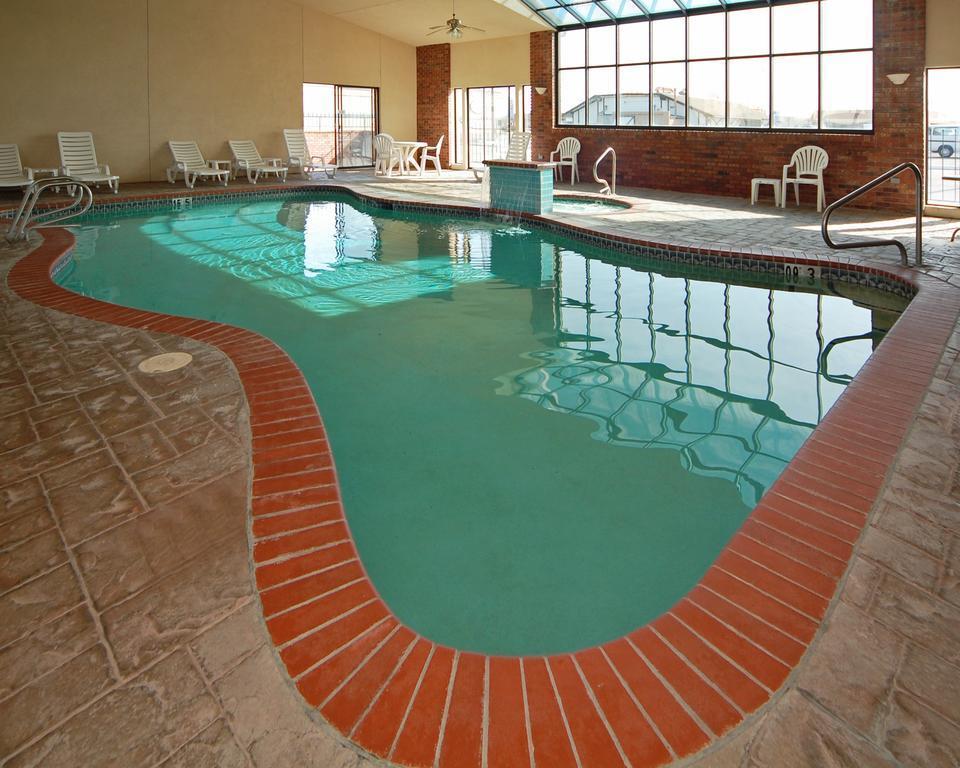 Comfort Inn & Suites Near Fallon Naval Air Station Bagian luar foto