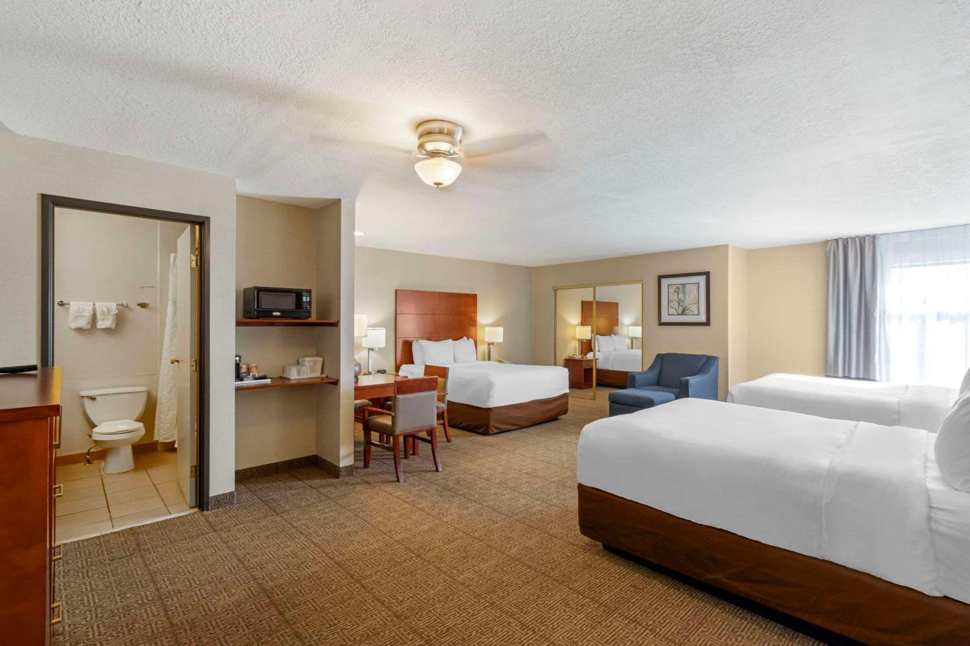 Comfort Inn & Suites Near Fallon Naval Air Station Bagian luar foto