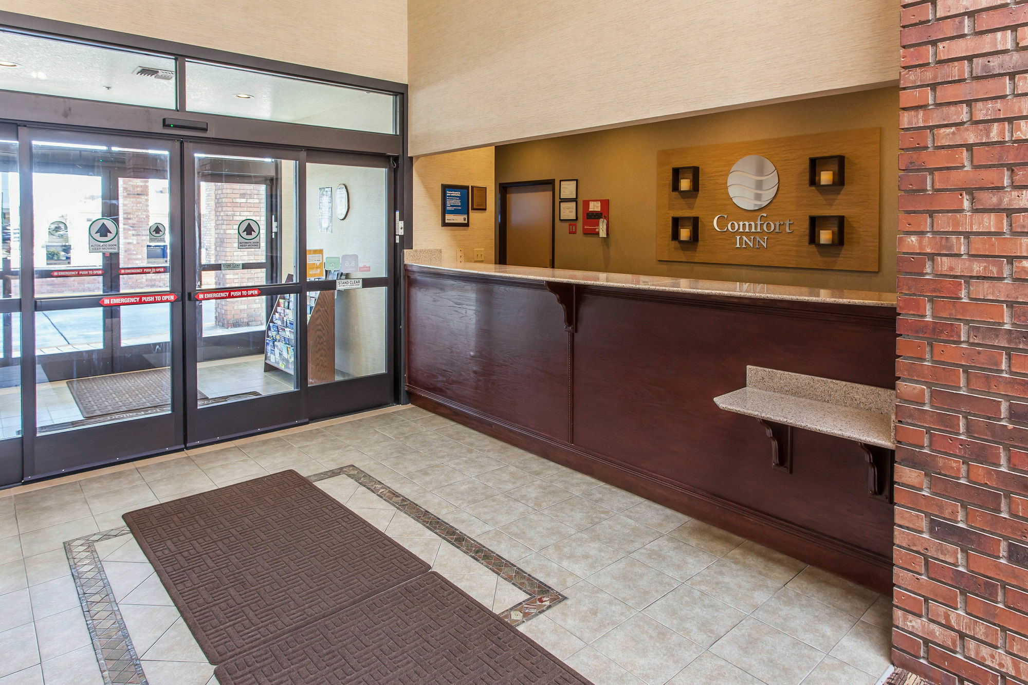 Comfort Inn & Suites Near Fallon Naval Air Station Bagian luar foto